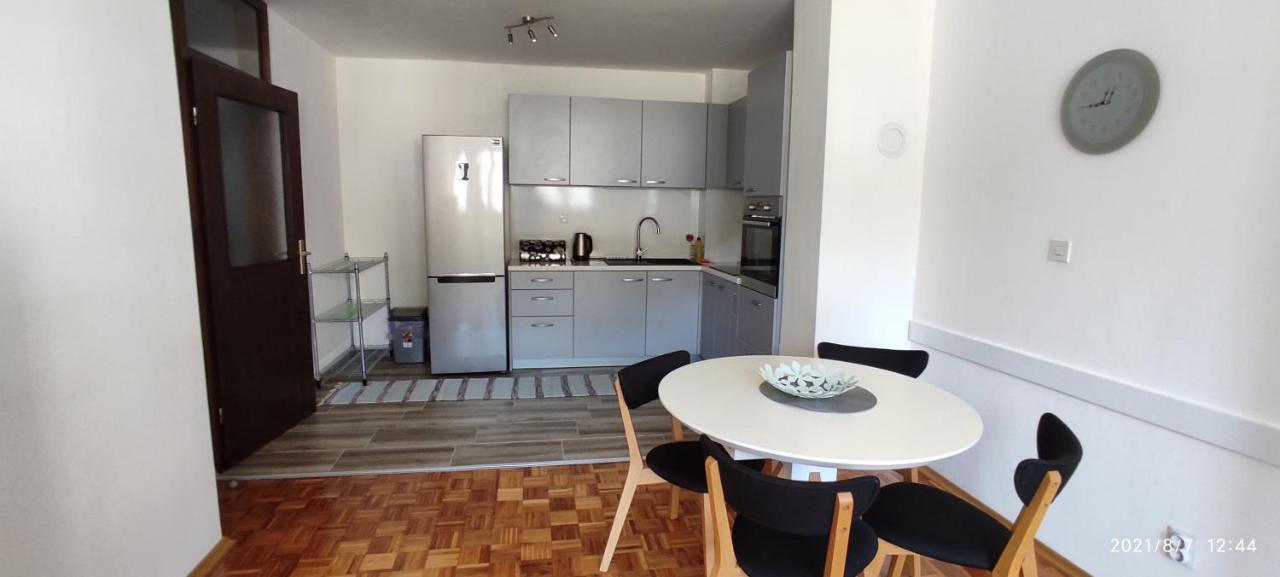 Apartment Emina トラヴニク エクステリア 写真