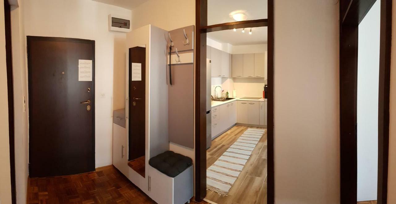 Apartment Emina トラヴニク エクステリア 写真