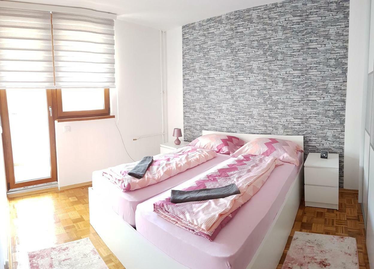 Apartment Emina トラヴニク エクステリア 写真